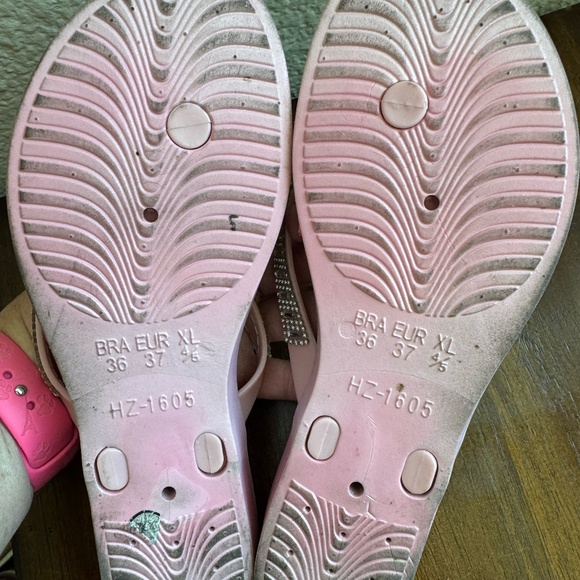 BeBe Girls Sandals Pink with Rhinestones Size 4-5 - Picture 3 of 3